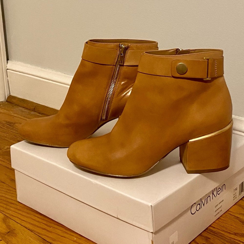 Calvin Klein Josey Leather Harness Ankle Boots Almond Size 7